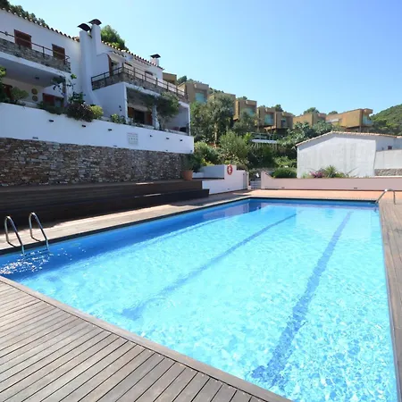 Apartment Acogedor Con Piscina Comunitaria, Cerca De La Playa De Sa Tuna - Es-226-26