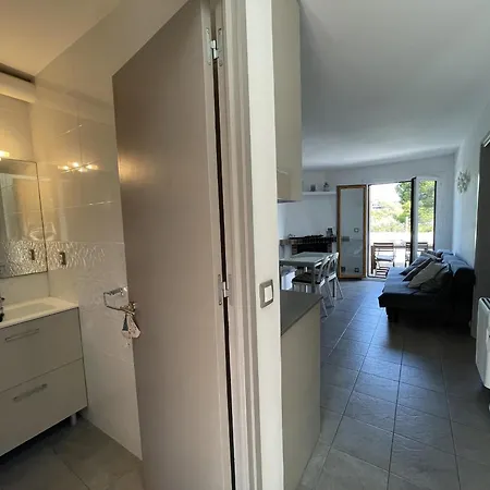 Apartment Acogedor Con Piscina Comunitaria, Cerca De La Playa De Sa Tuna - Es-226-26 *